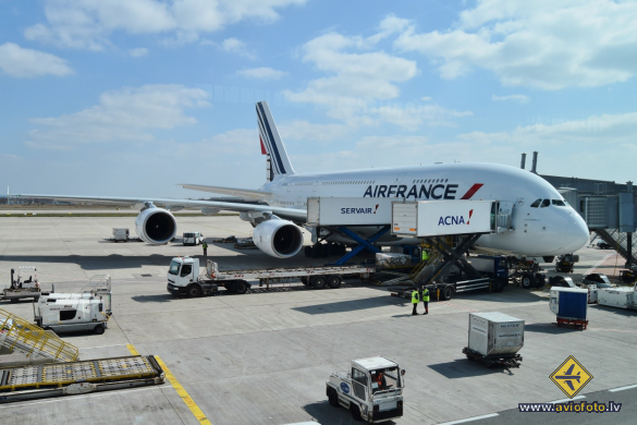 Airbus A380-861